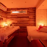 White & Aparthotel