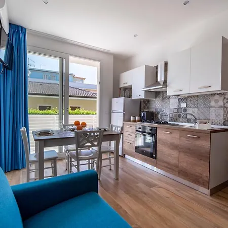 White & Apart Otel 4*