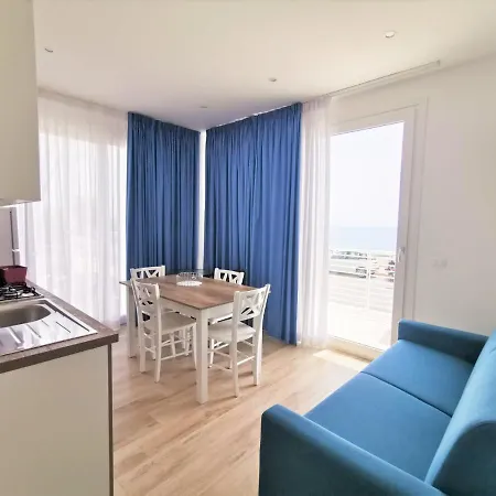 White & Aparthotel
