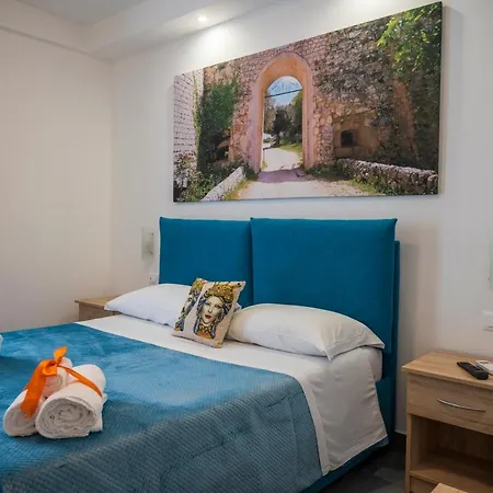 Aparthotel White & Avola