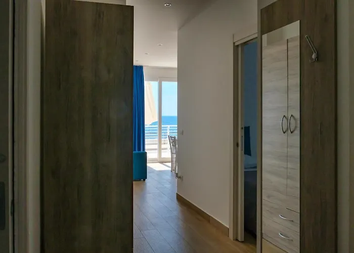 Lejlighedshotel White & Avola