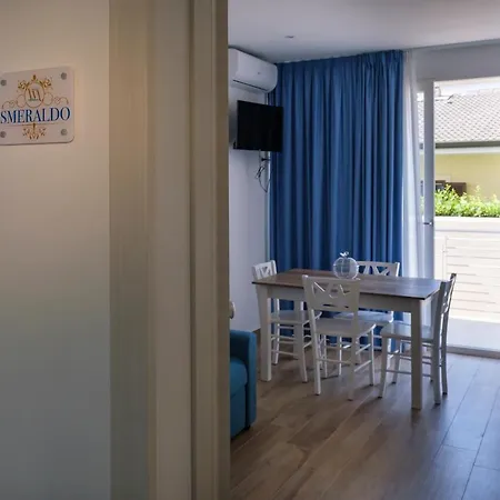 Апарт-отель White & Авола