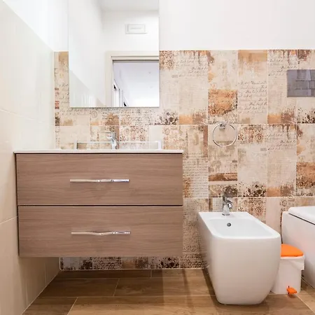 Апарт-отель White & 4*