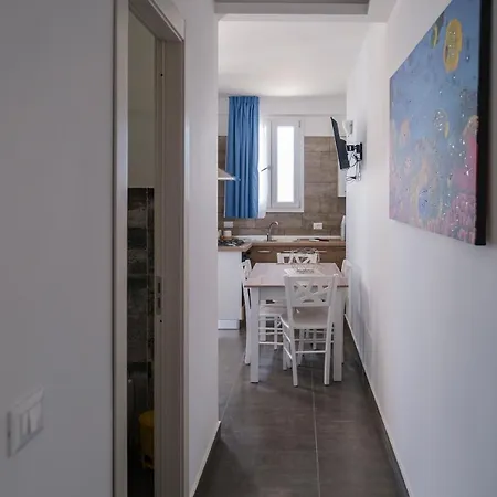 Апарт-отель White & 4*