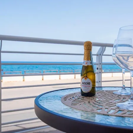 White & Апарт-отель