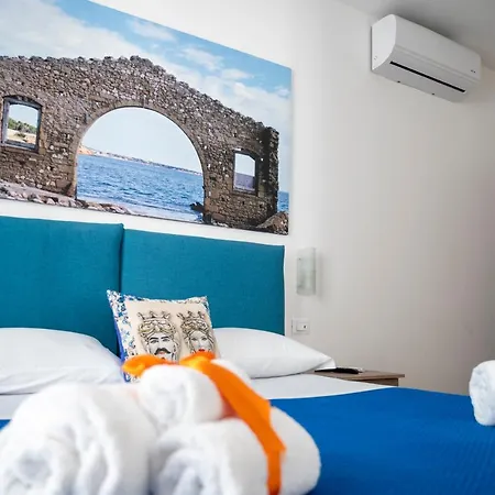 Aparthotel White & Avola